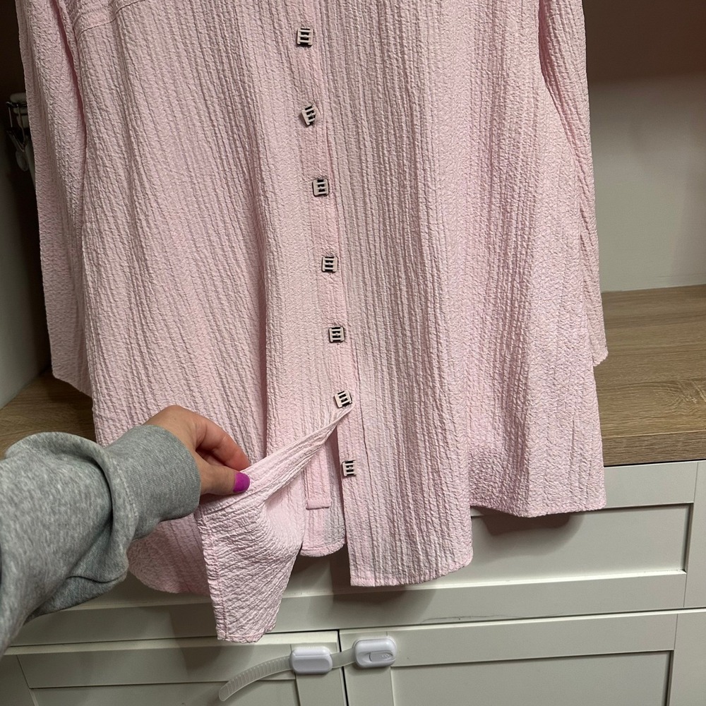 Habitat Button Down Top Women XL Pink Crinkle High-Low Back Art To Wear Buttons - Picture 10 of 12